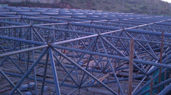 宁安概述网架加工中对钢材的质量的过细恳求